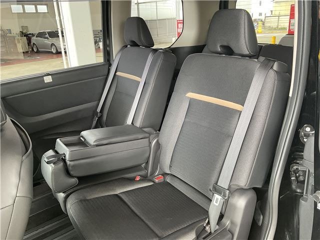 NISSAN SERENA e-POWER Highway Star V view 14