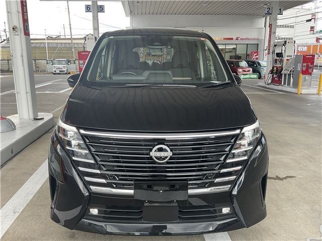 NISSAN SERENA e-POWER Highway Star V view 2